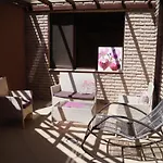 Lilies Apartament *